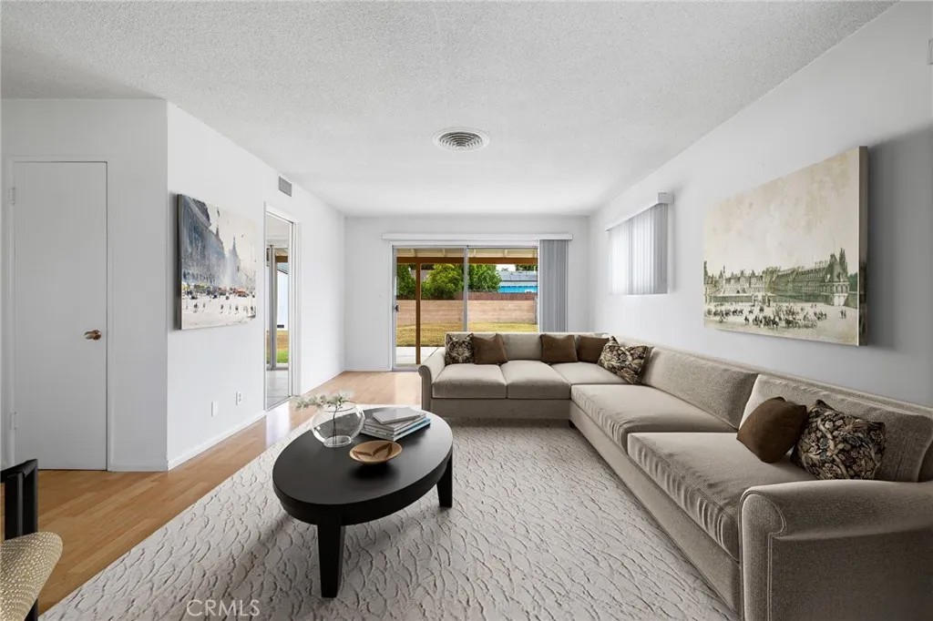 7646 De Soto Avenue