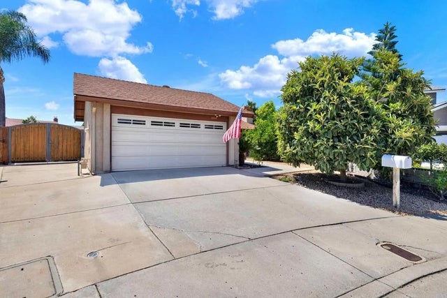 10510 Share Court, Santee