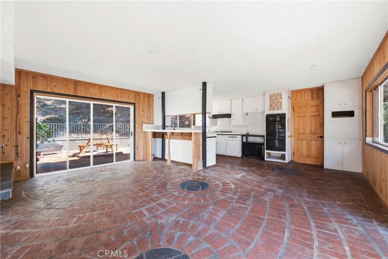 2125 Eastedge