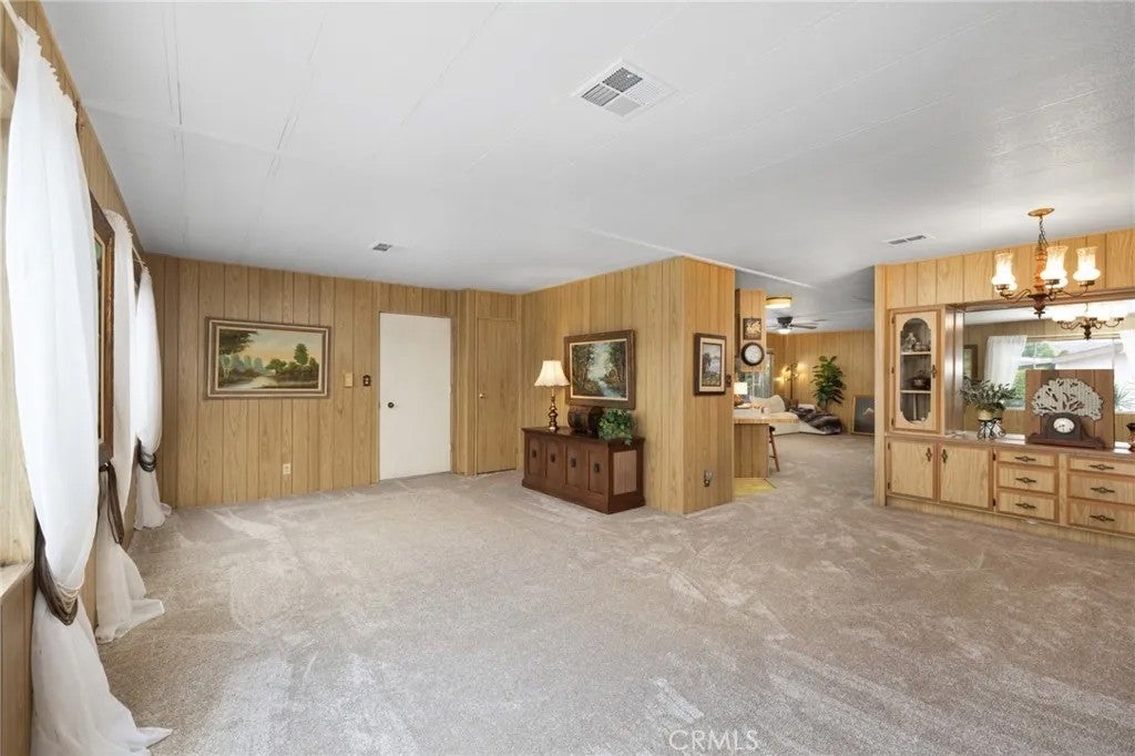 2310 lake glen 52
