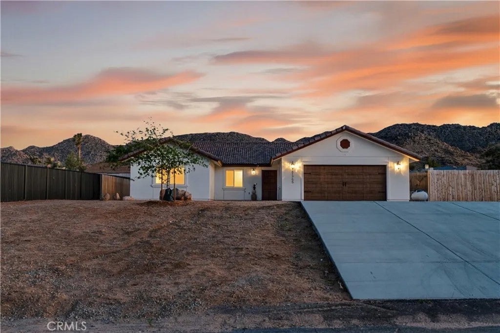 61755 Navajo Trail