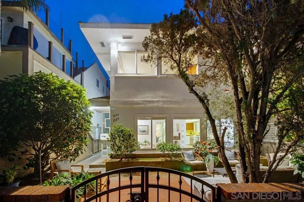 Photo of 829-31 Avalon Ct, San Diego, CA 92109 (MLS # 260003029)