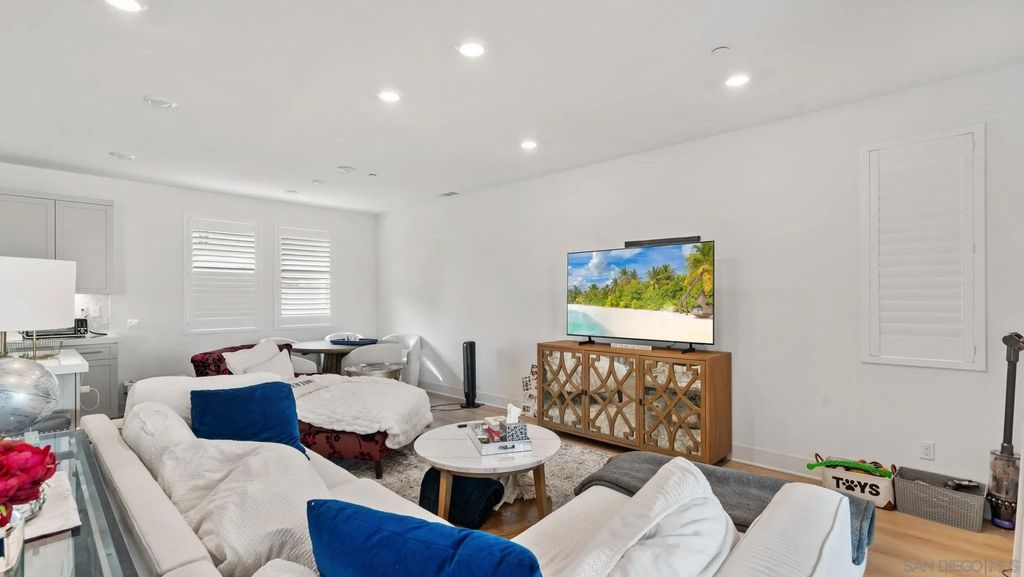 Photo of 15681 Rennyson Way, San Diego, CA 92127 (MLS # 2600840)