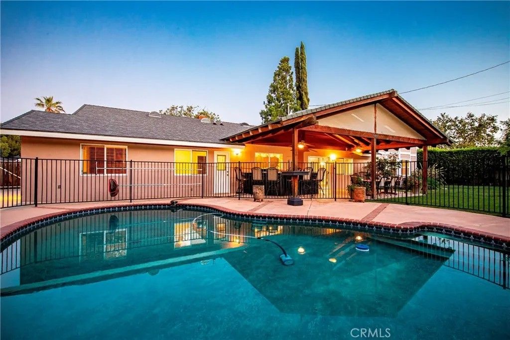 Photo of 1629 Fremont Drive, Thousand Oaks, CA 91362 (MLS # SR26081971)