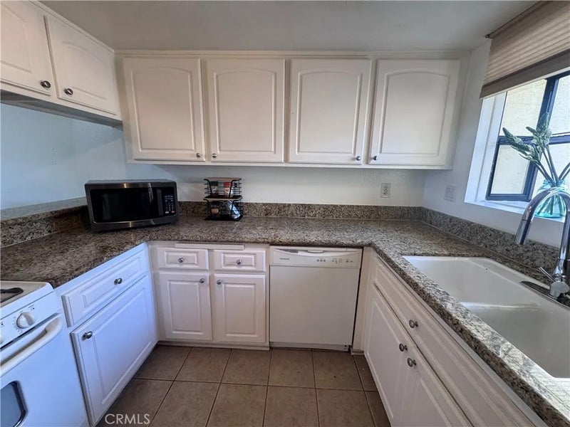 3516 E Ransom Street 303