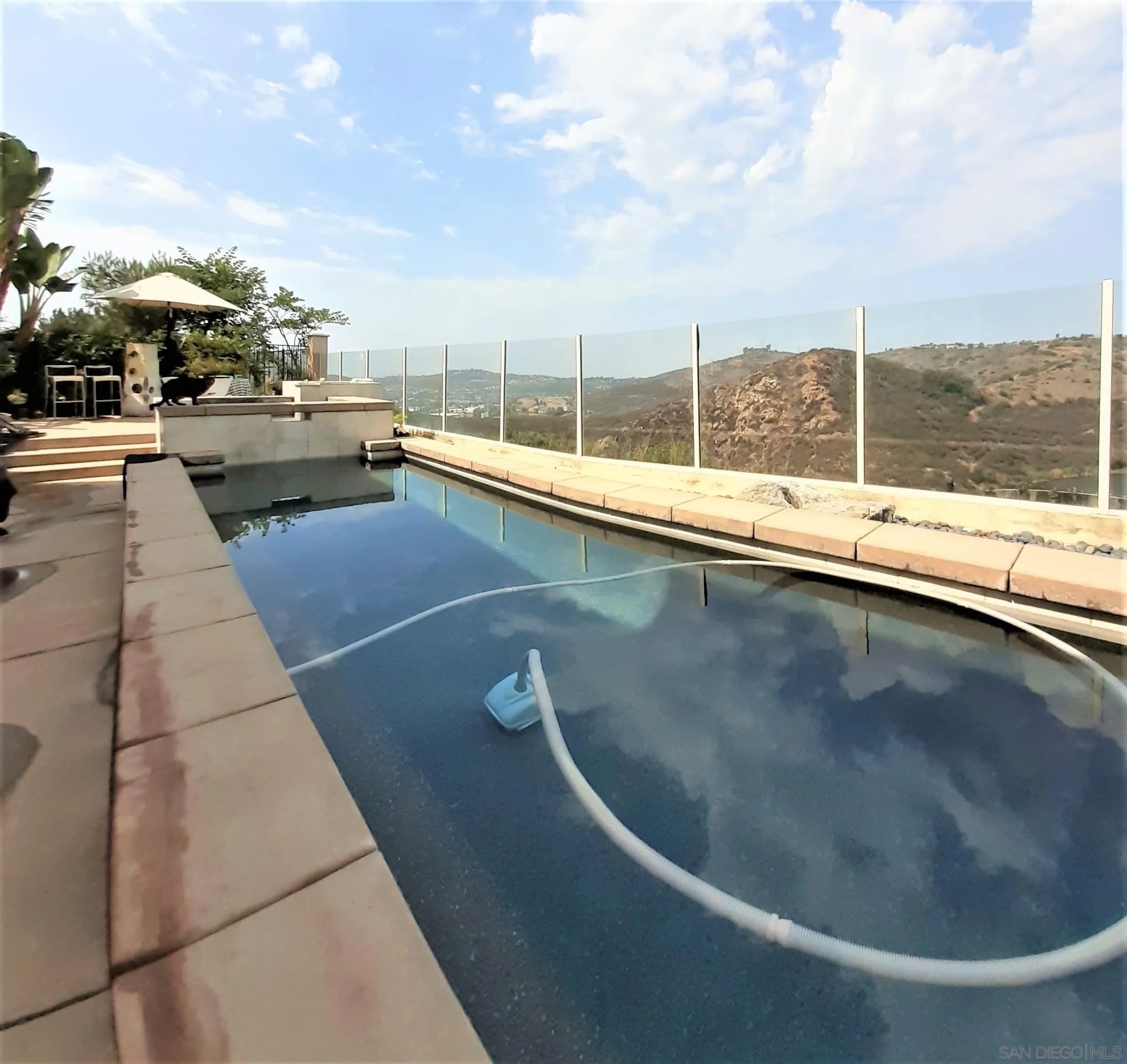 1588 Glencrest Drive