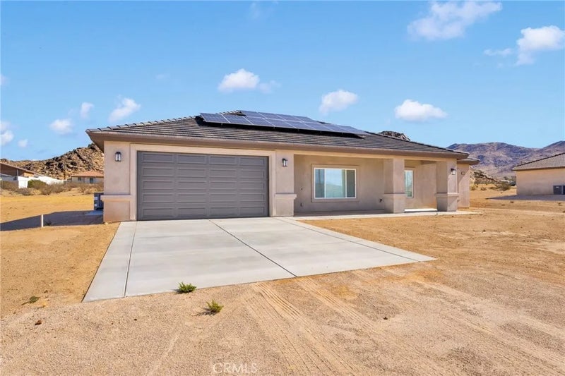 15561 Desert Star