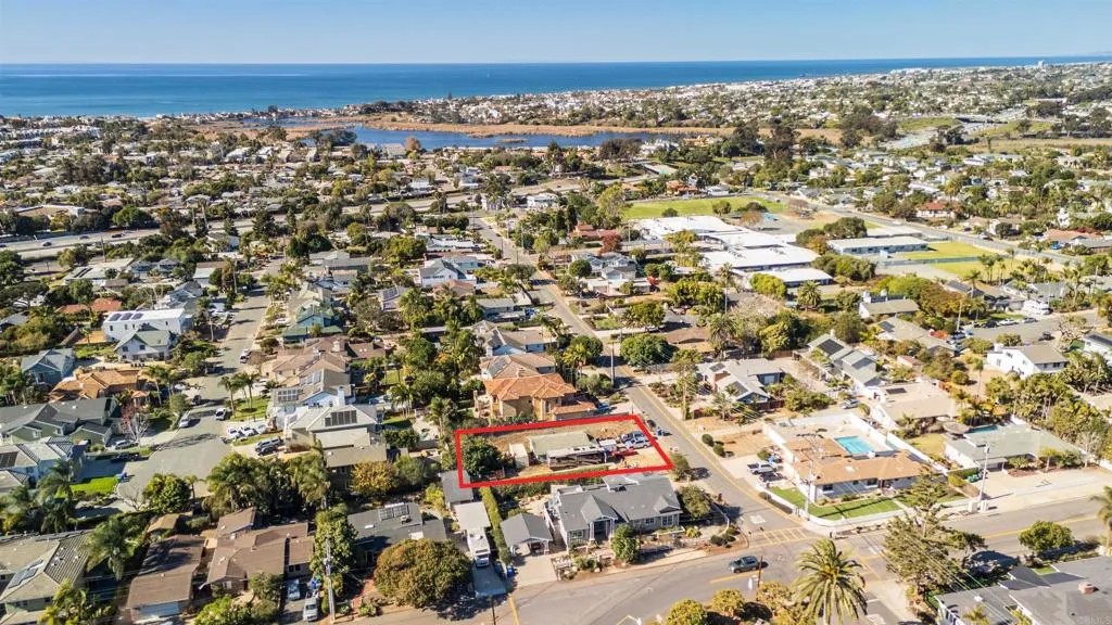 1463 Buena Vista Way