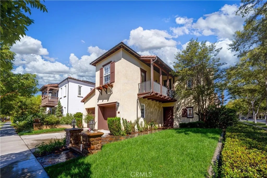 33 Grape Arbor
