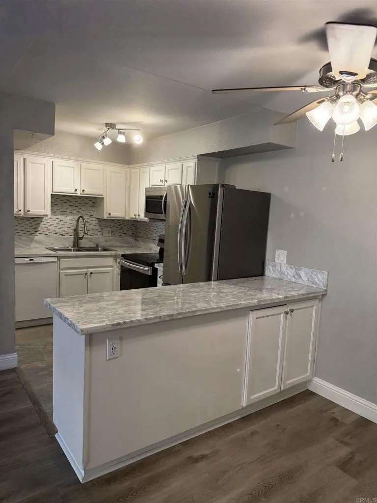 6955 Alvarado Road 29