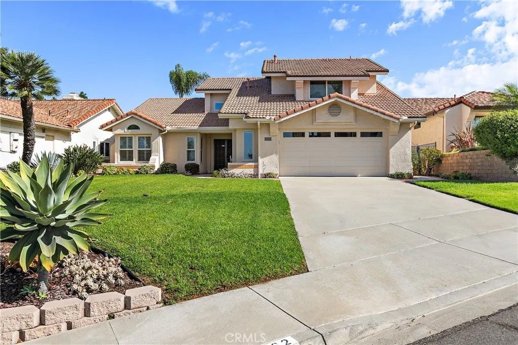 Photo of 2662 Magellan Lane, Vista, CA 92081 (MLS # CV26212235)