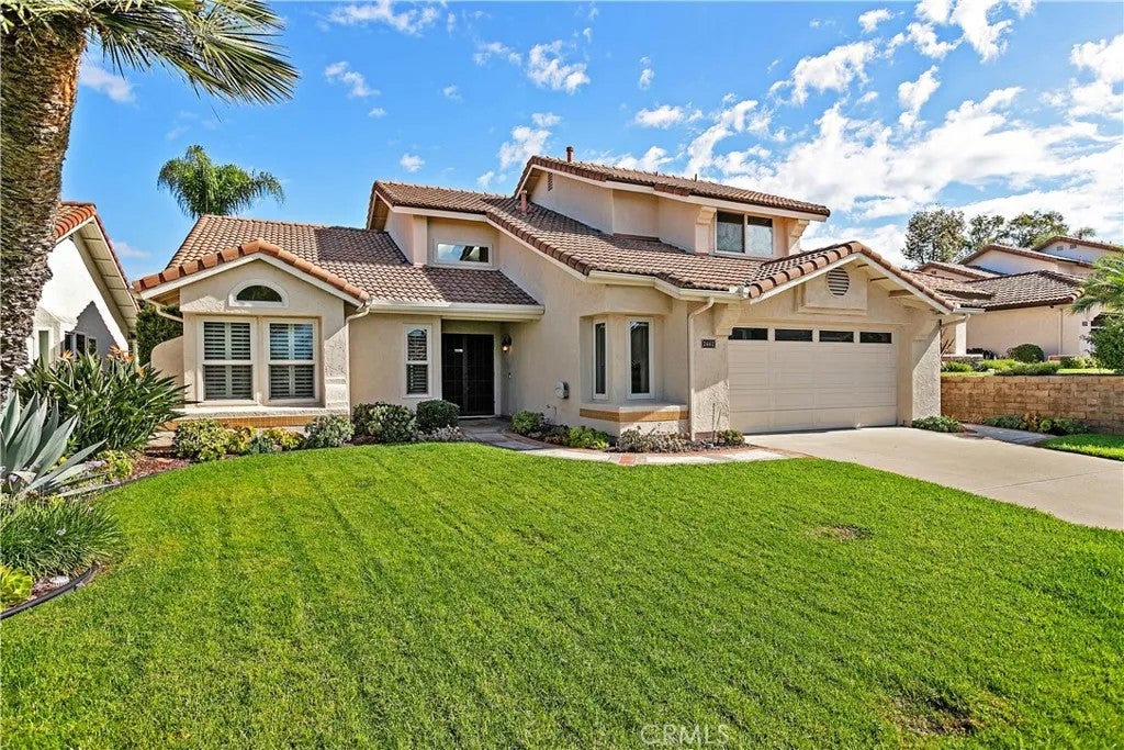 Photo of 2662 Magellan Lane, Vista, CA 92081 (MLS # CV26212235)