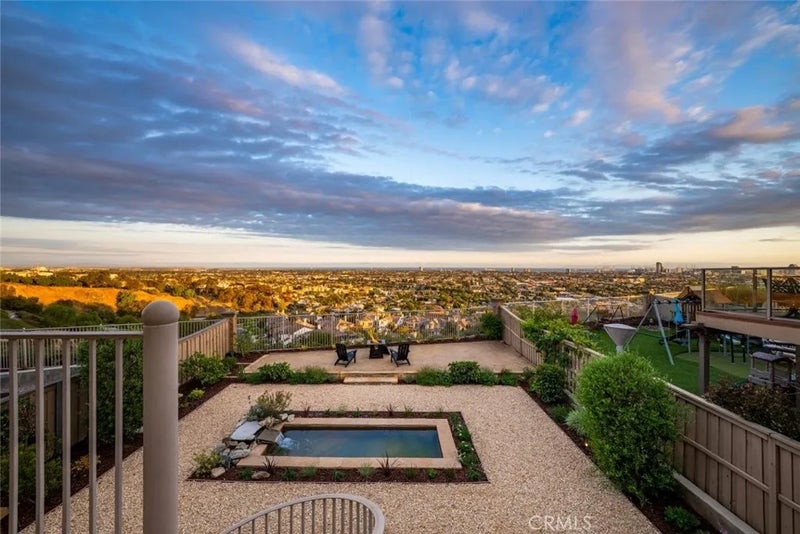 2212 Sea Ridge