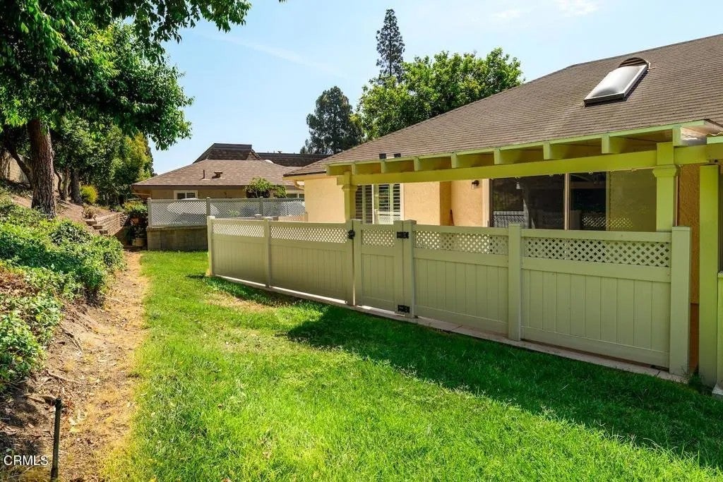 7161 Village 7