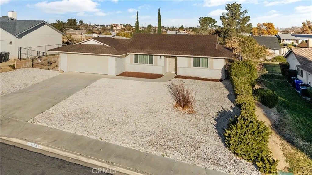 Photo of 14208 Apple Creek, Victorville, CA 92395 (MLS # CV26058921)