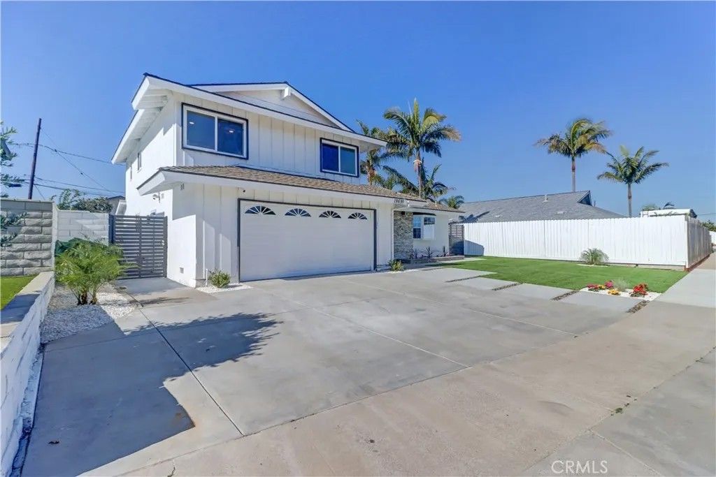 Photo of 19691 Canberra Lane, Huntington Beach, CA 92646 (MLS # PW25282143)