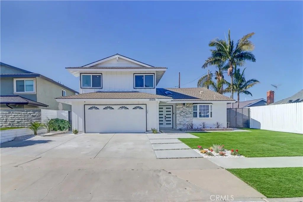 Photo of 19691 Canberra Lane, Huntington Beach, CA 92646 (MLS # PW25282143)