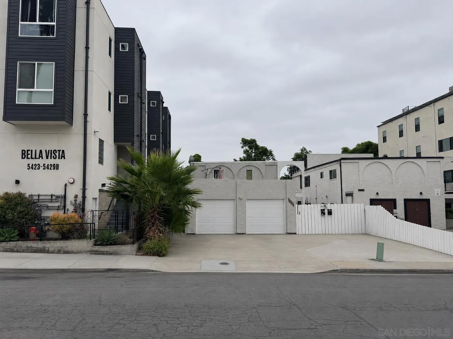 5419 Lauretta St Apt A &B