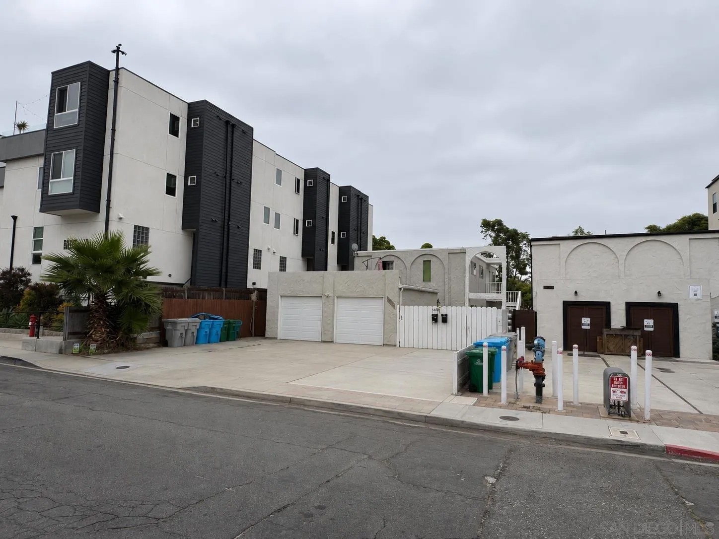 5419 Lauretta St Apt A &B