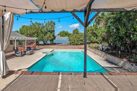 Tiny photo for 1803 Hillsdale Ln, El Cajon, CA 92019 (MLS # 250042149)