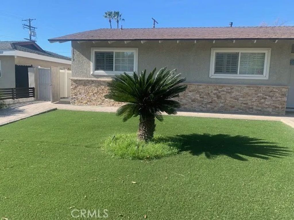 Photo of 11519 Balboa Blvd, Granada Hills, CA 91344 (MLS # SR25279203)