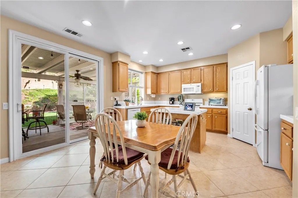 Photo of 23832 Barberry Pl, Murrieta, CA 92562 (MLS # SW26043881)