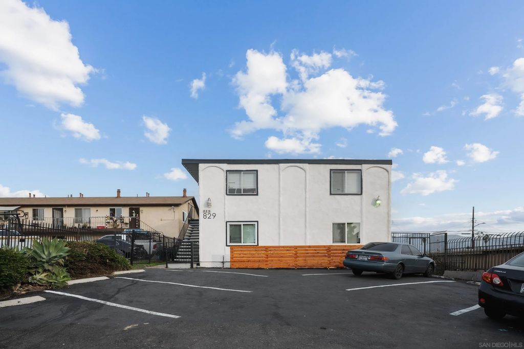 Photo of 829 Grand Ave, Spring Valley, CA 91977 (MLS # 2600849)