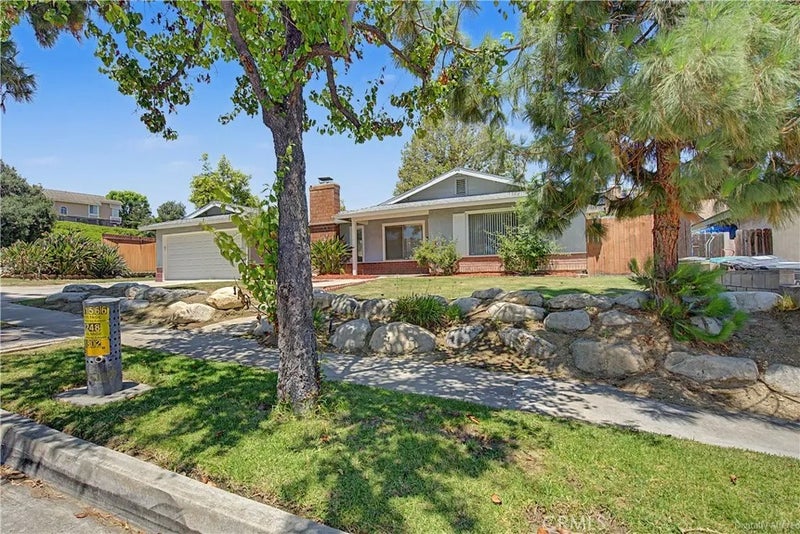 3340 Bayberry