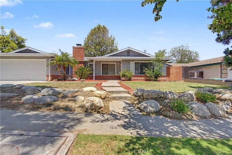 3340 Bayberry