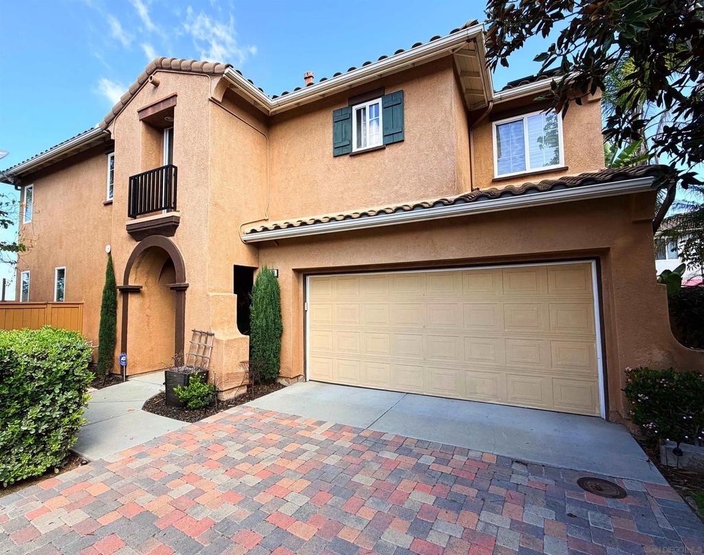 Photo of 9923 Fieldthorn St, San Diego, CA 92127 (MLS # 260006181)