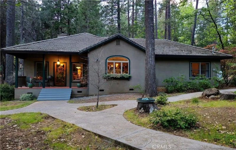 62 Hollow Oak Lane