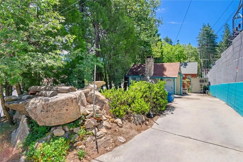 27601 Weirwood Drive