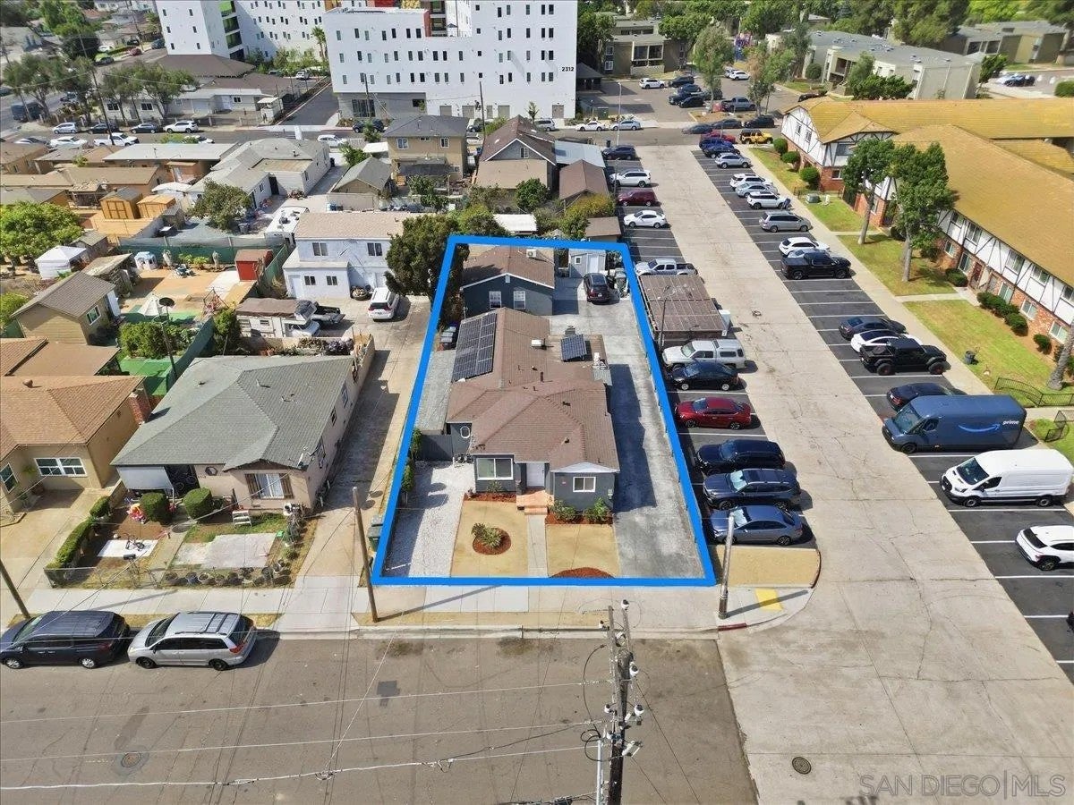 2304 G Ave