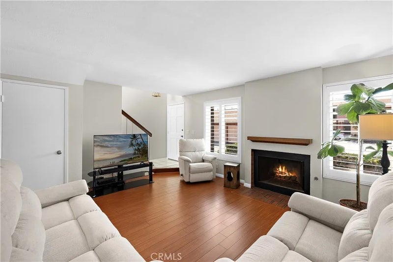 17614 Windward Terrace