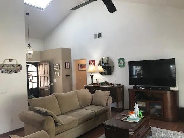 346 HUNTER CT