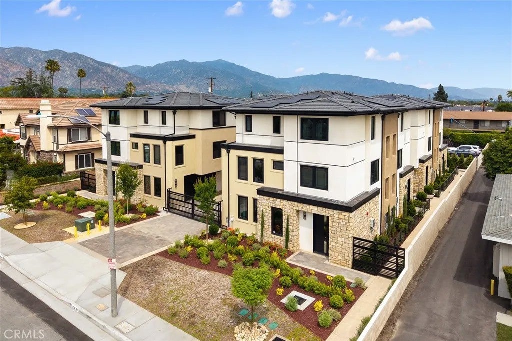 828 Sunset Boulevard B