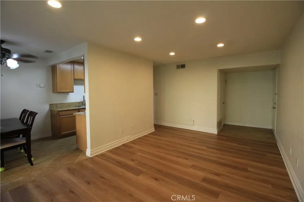 1480 W Lambert 279