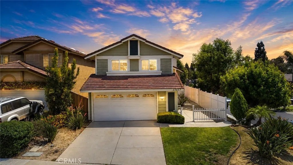 13437 Gold Dust Way