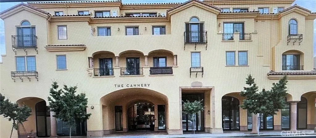 130 N Garden Street 2224