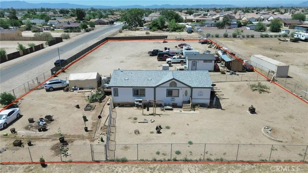 Photo of 13376 Pacoima, Victorville, CA 92392 (MLS # HD26005079)