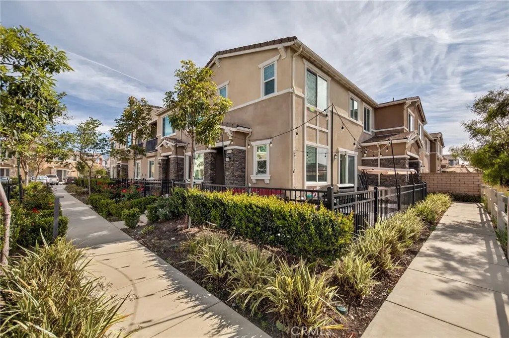 16502 Casa Grande Avenue 356