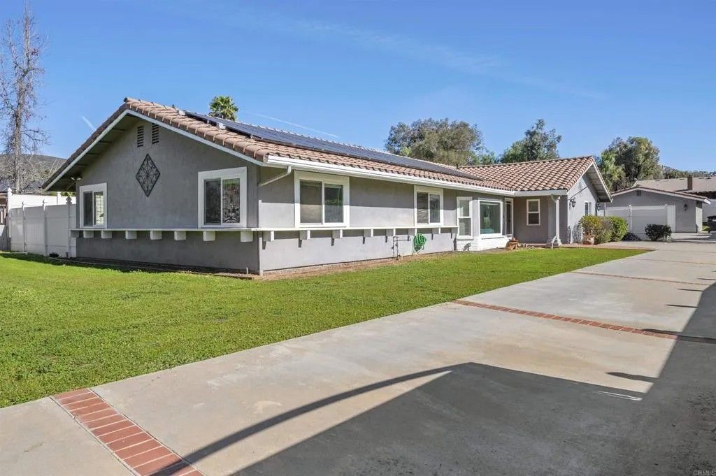 Photo of 23820 Oak Meadow Drive, Ramona, CA 92065 (MLS # PTP2600875)