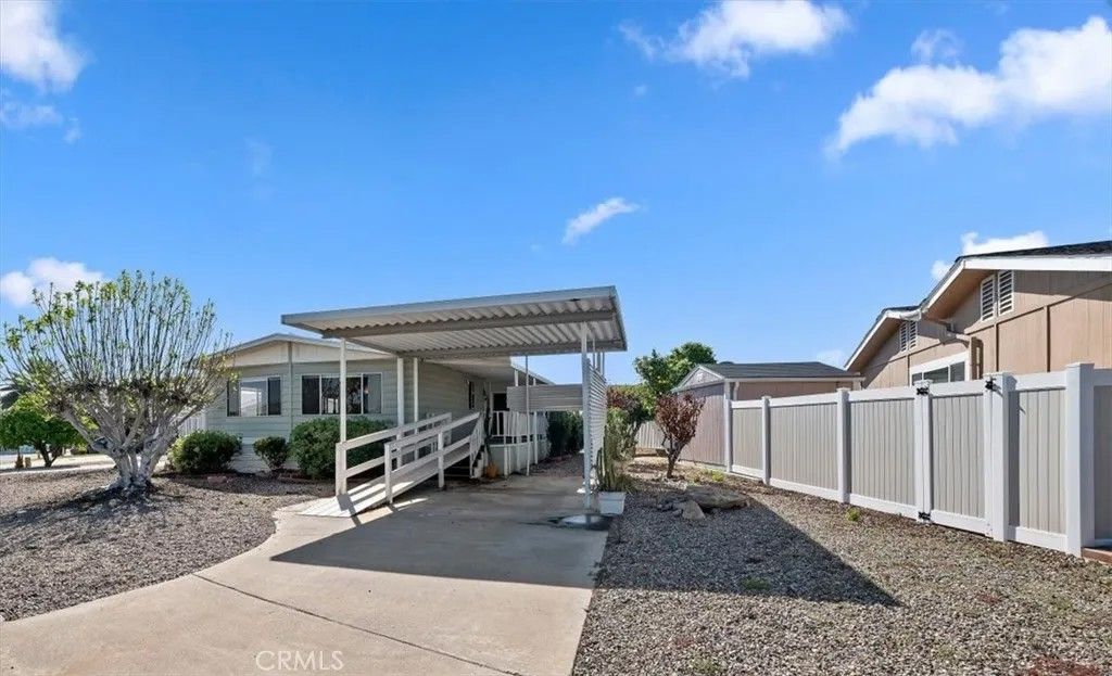 Photo of 28911 Via La Rueda, Murrieta, CA 92563 (MLS # SW26028763)