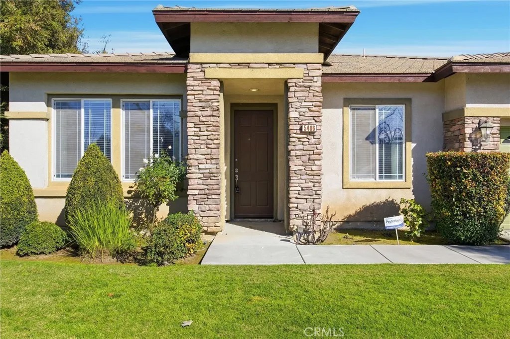 5406 Pelican Hill Drive