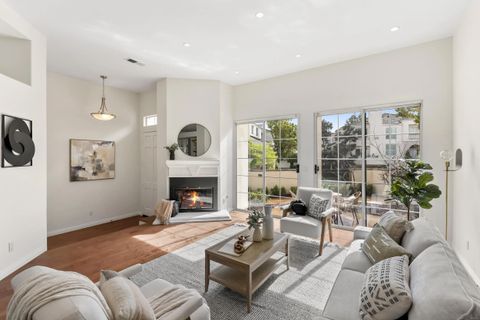 5123 Renaissance Ave C San Diego CA 92122