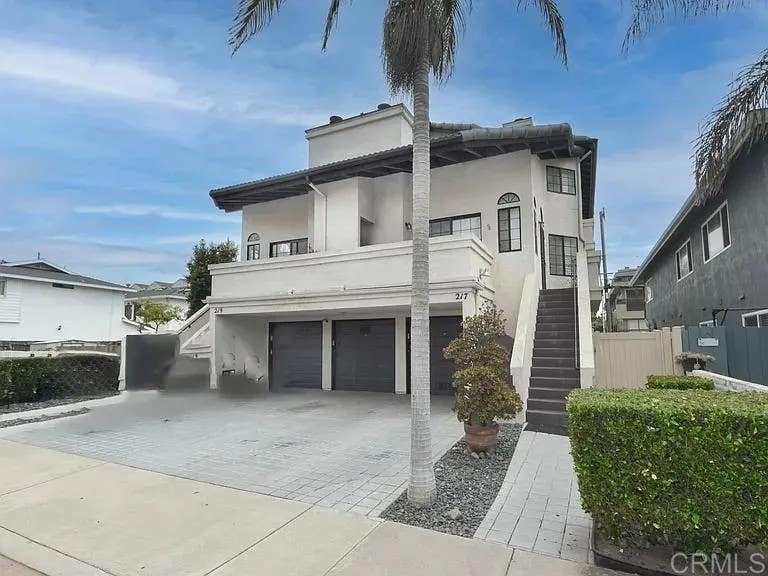 Photo of 215 Elm Ave, Imperial Beach, CA 91932 (MLS # PTP2606490)