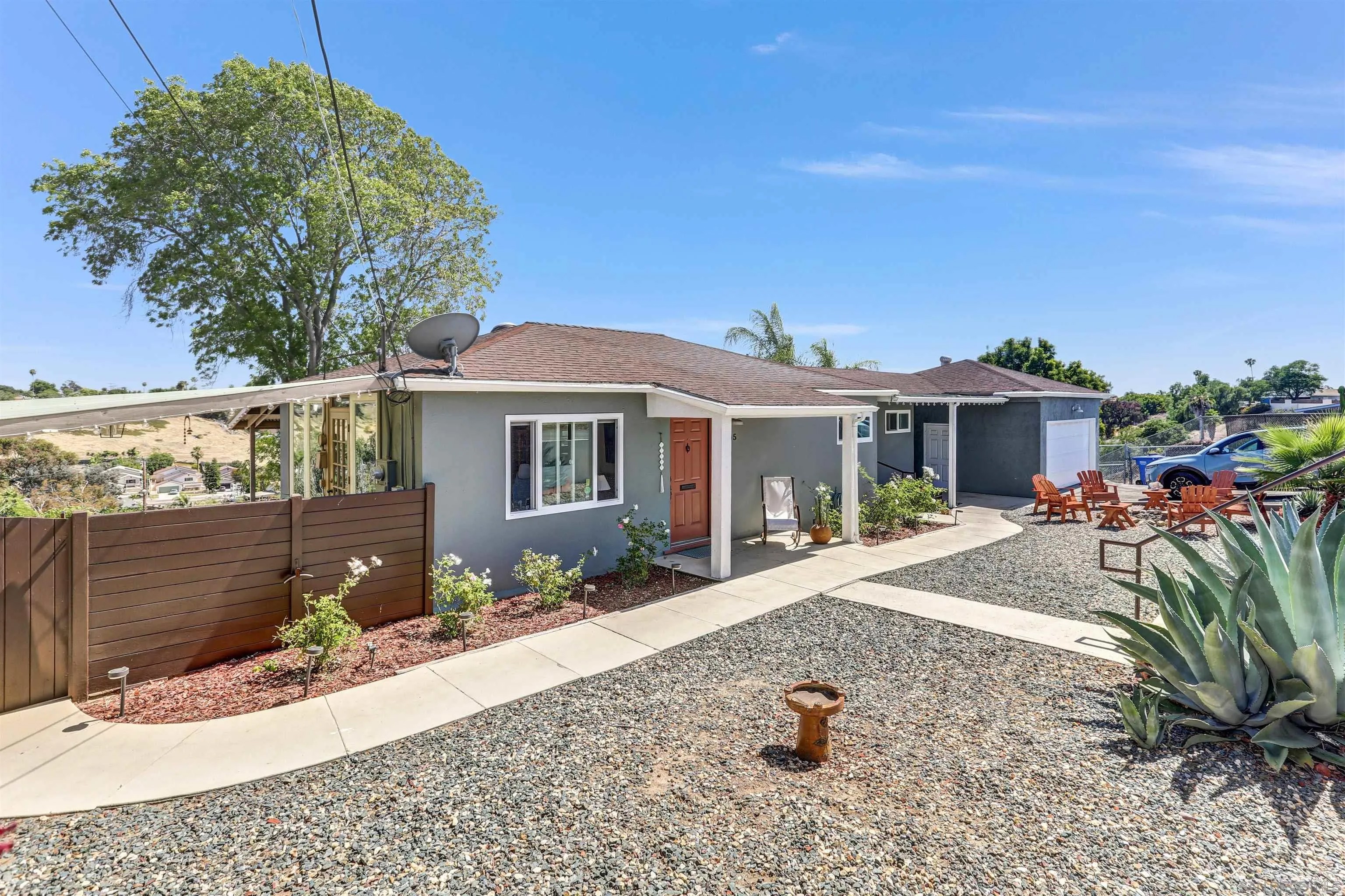 1305 Bakersfield