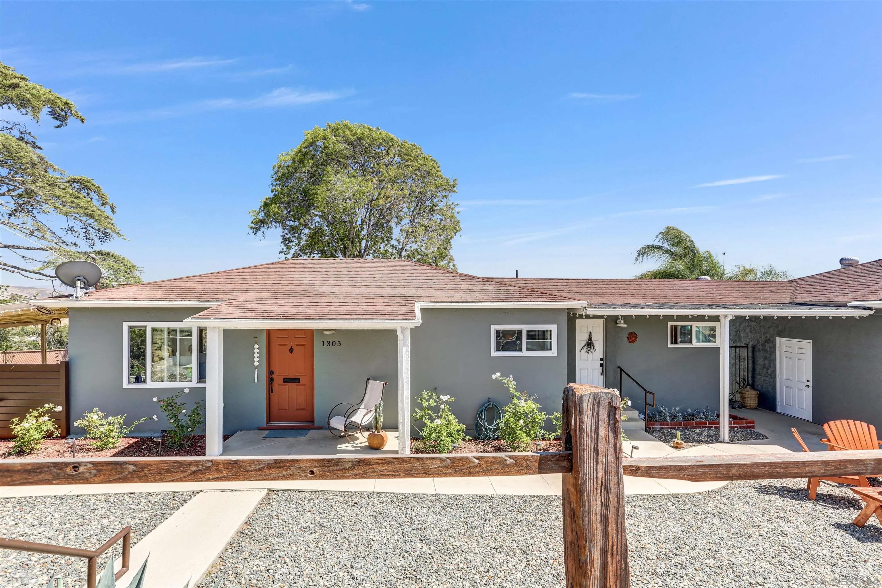 1305 Bakersfield