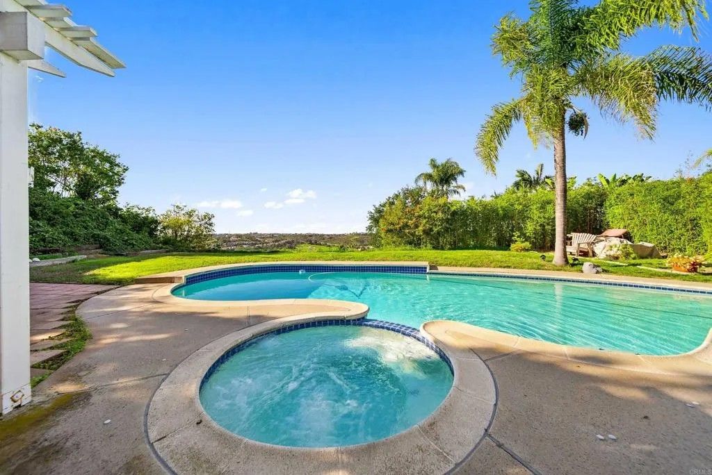 Photo of 2518 Unicornio Street, Carlsbad, CA 92009 (MLS # NDP2601851)