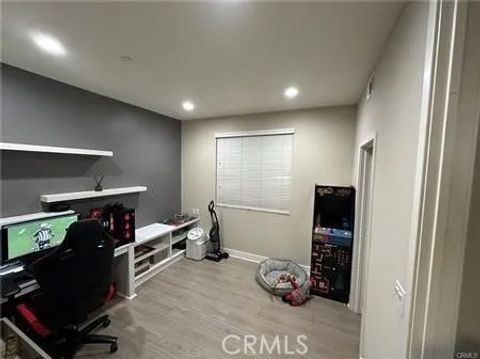 Tiny photo for 1150 Newberry Ln, Claremont, CA 91711 (MLS # CV25247252)